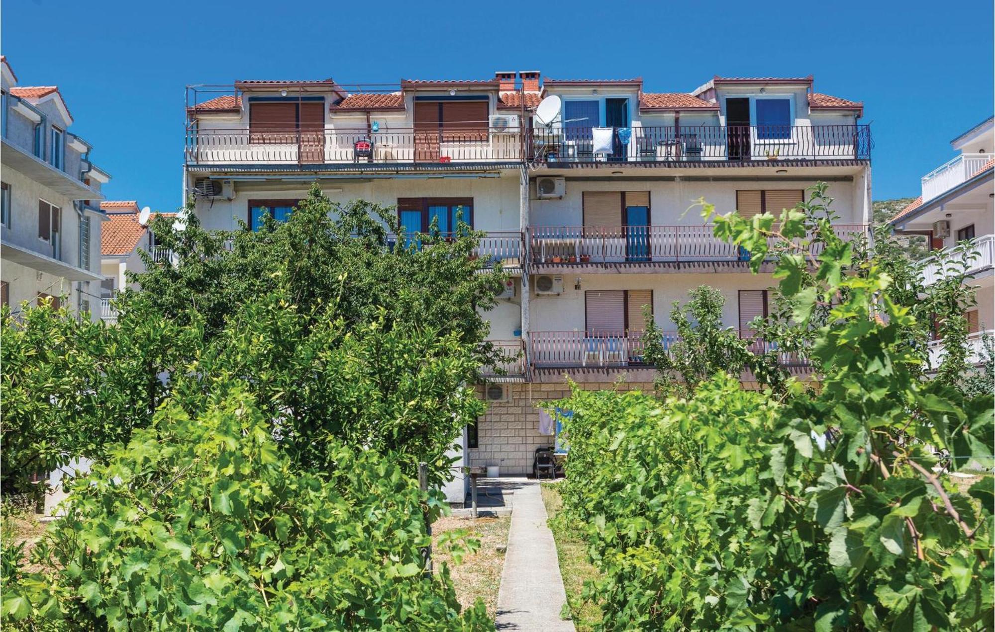 3 Bedroom Gorgeous Apartment In โตรกีร์ ภายนอก รูปภาพ