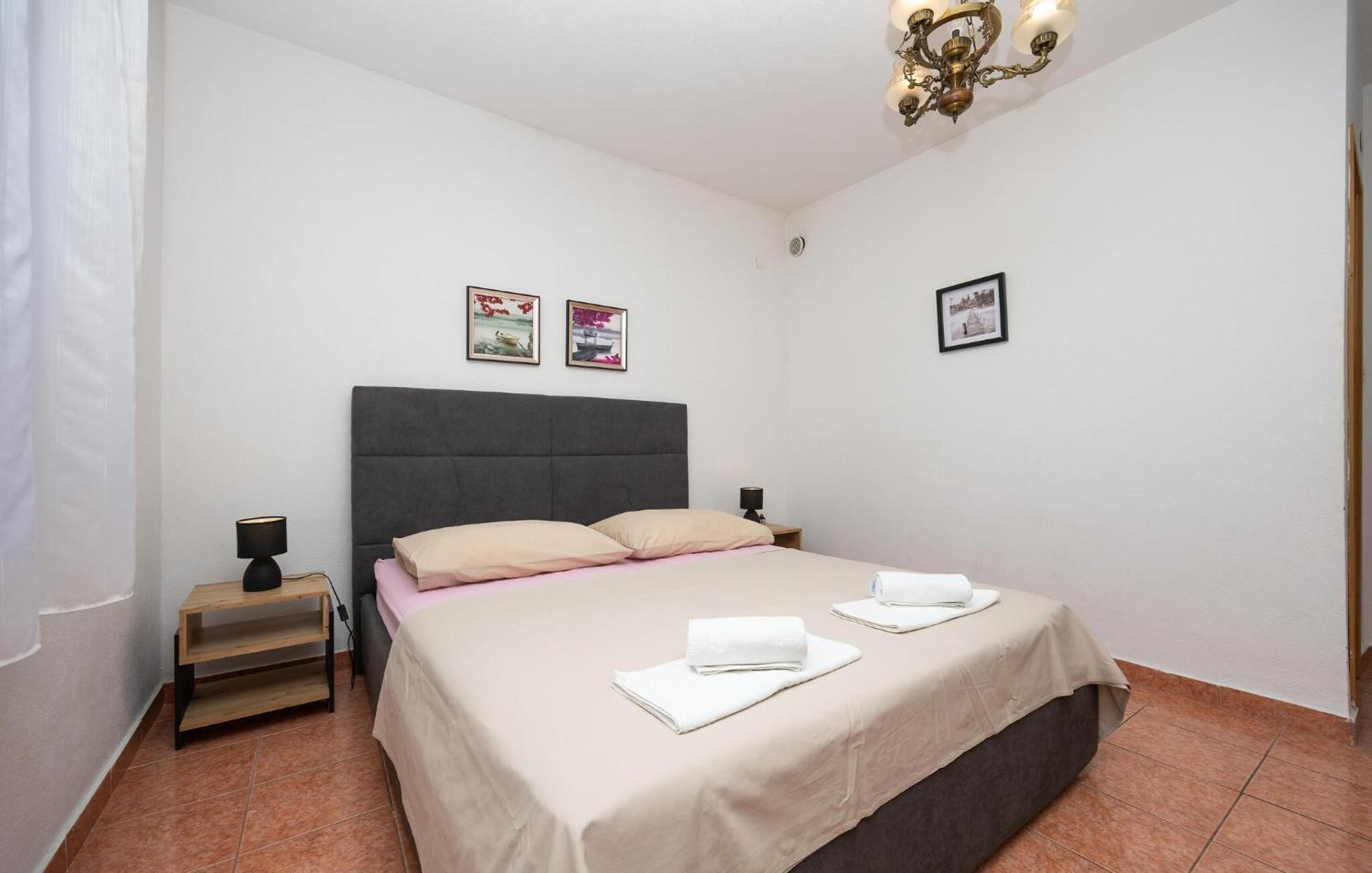3 Bedroom Gorgeous Apartment In โตรกีร์ ภายนอก รูปภาพ