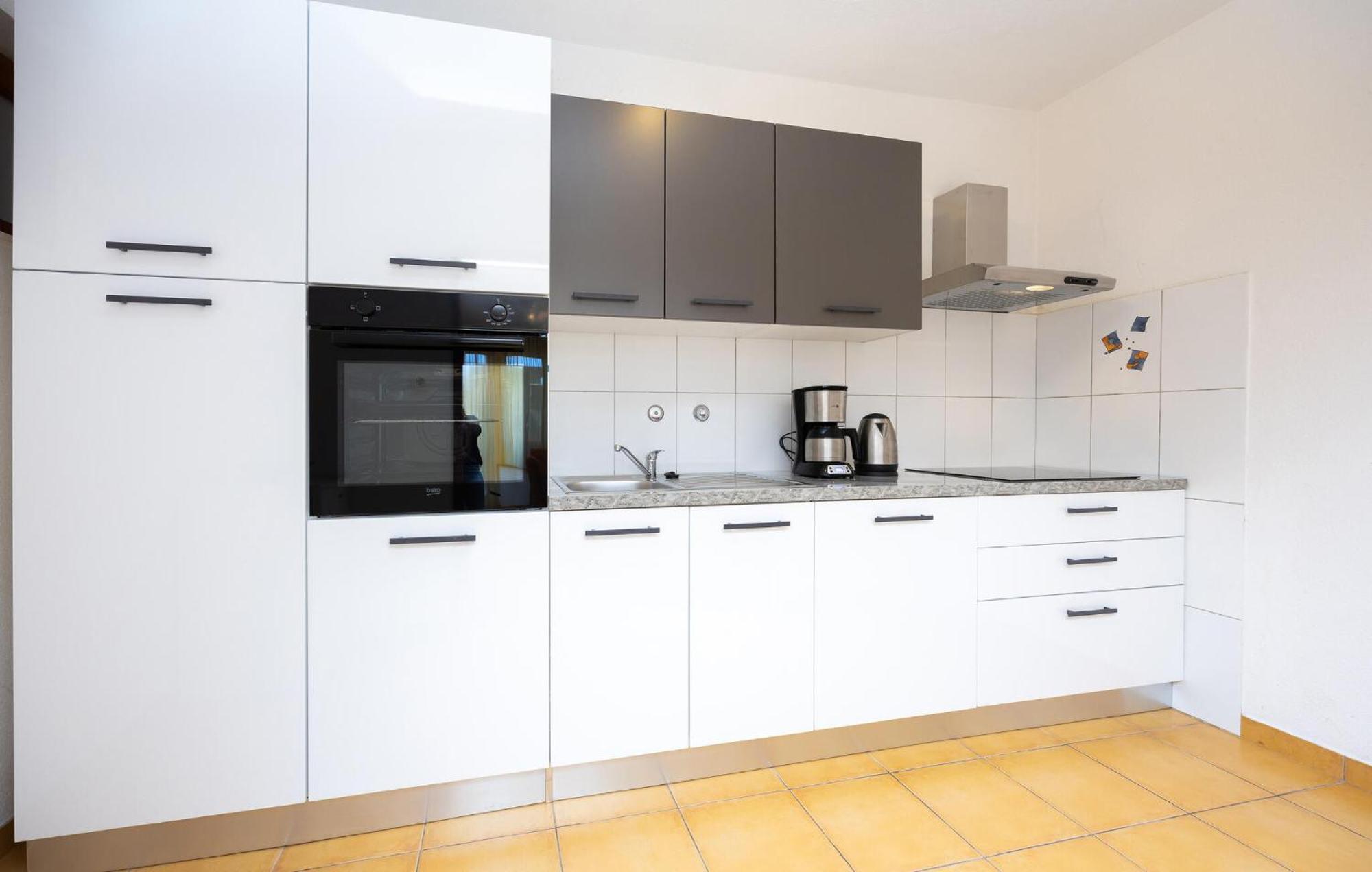 3 Bedroom Gorgeous Apartment In โตรกีร์ ภายนอก รูปภาพ